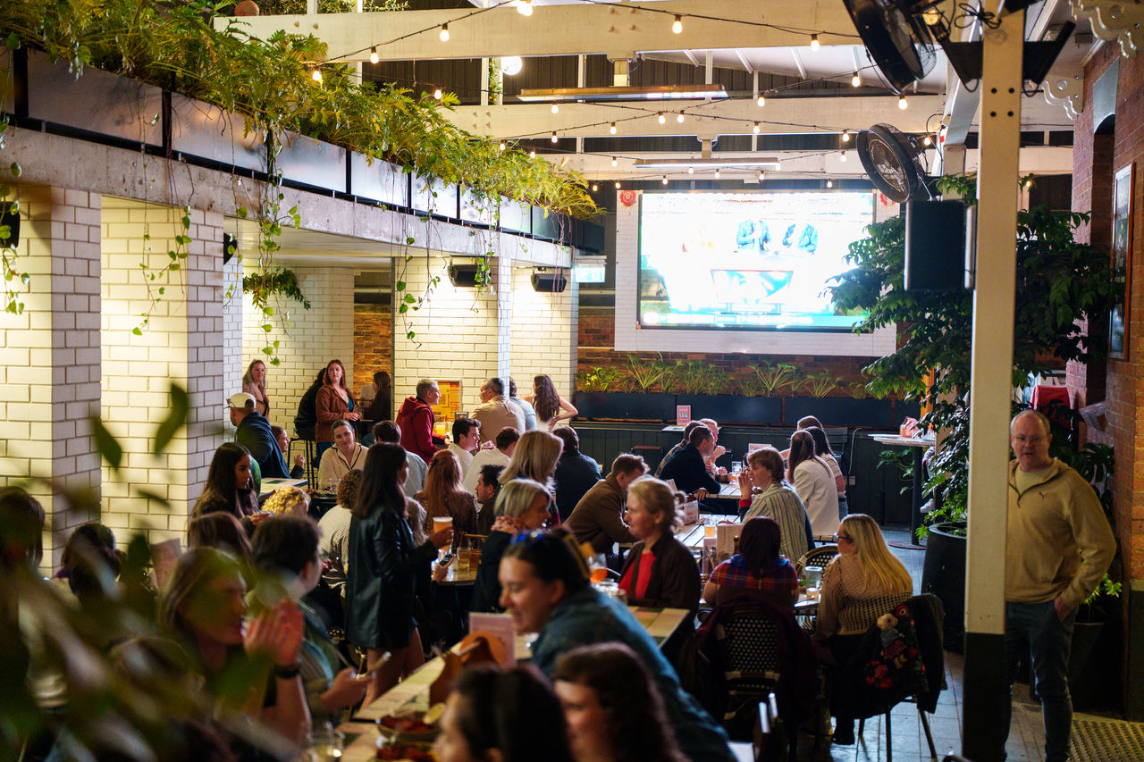 Boundary Hotel sports night